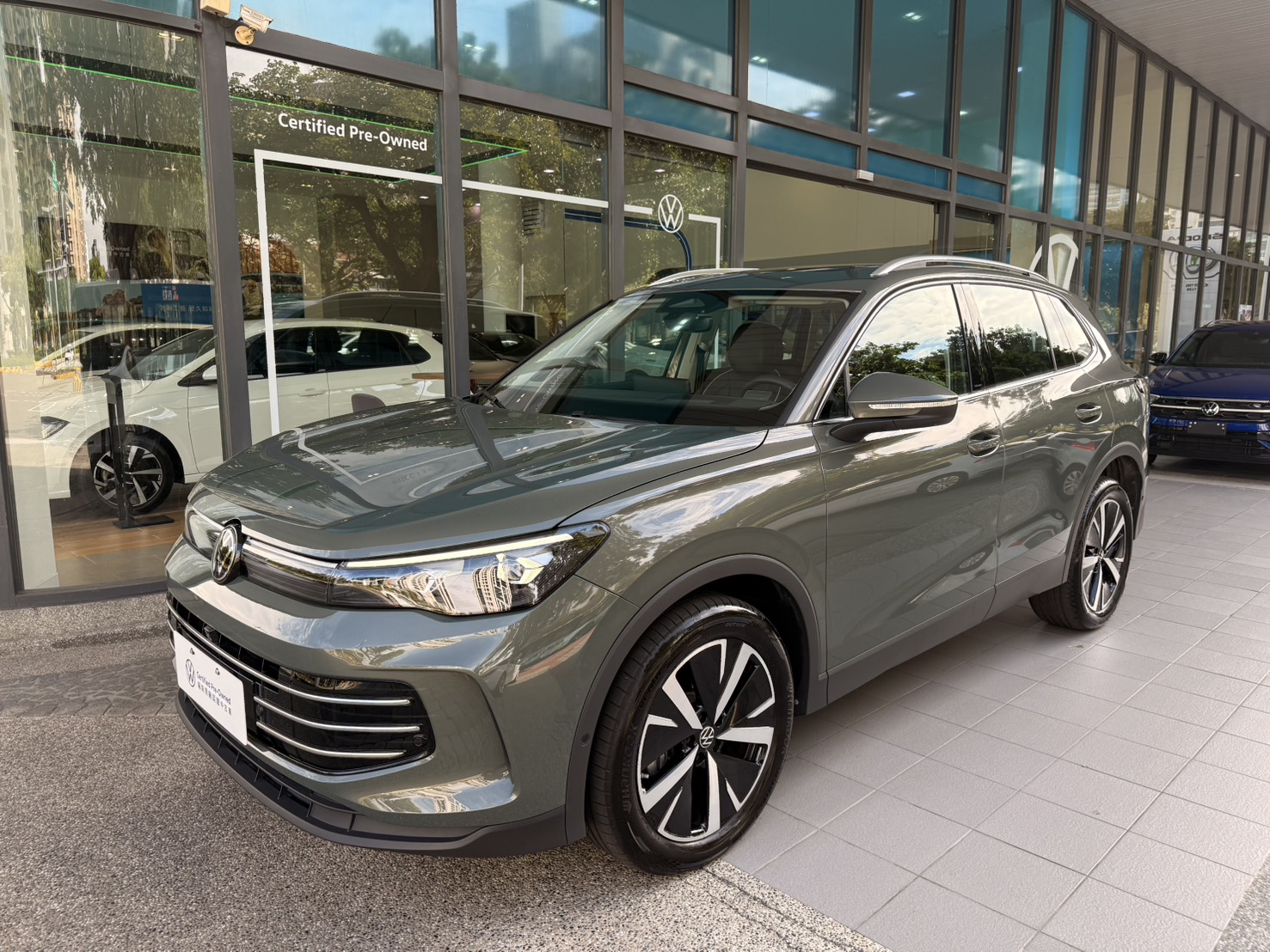 Tiguan 330 TSI Elegance Premium