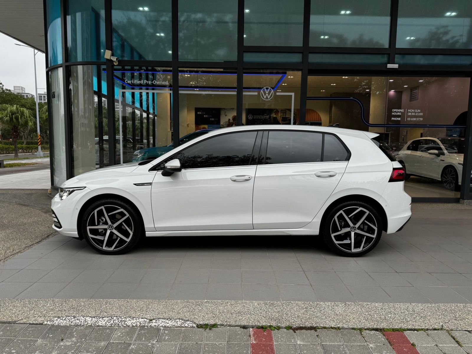 Golf 280 eTSI Style