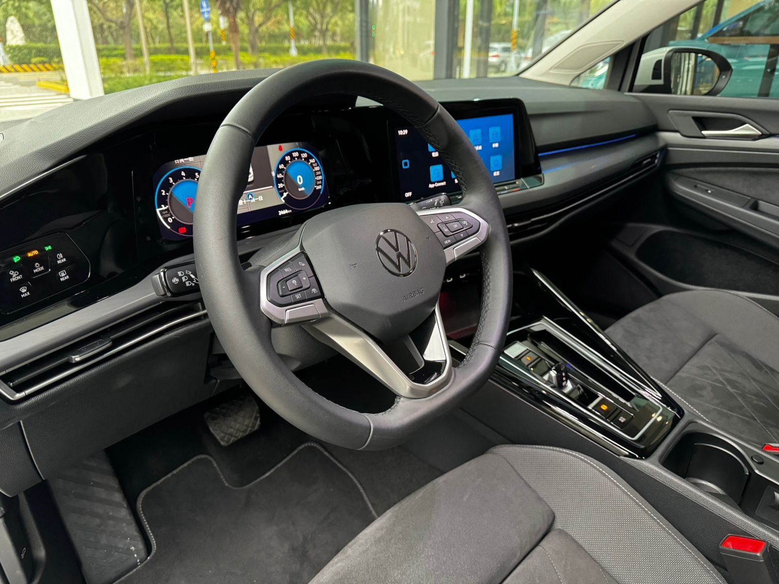 Golf 280 eTSI Style