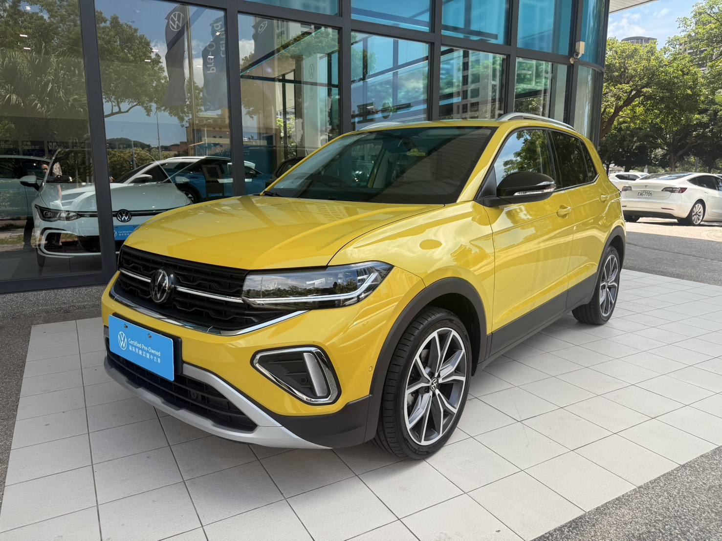 MY25 T-Cross 230 TSI Style Design