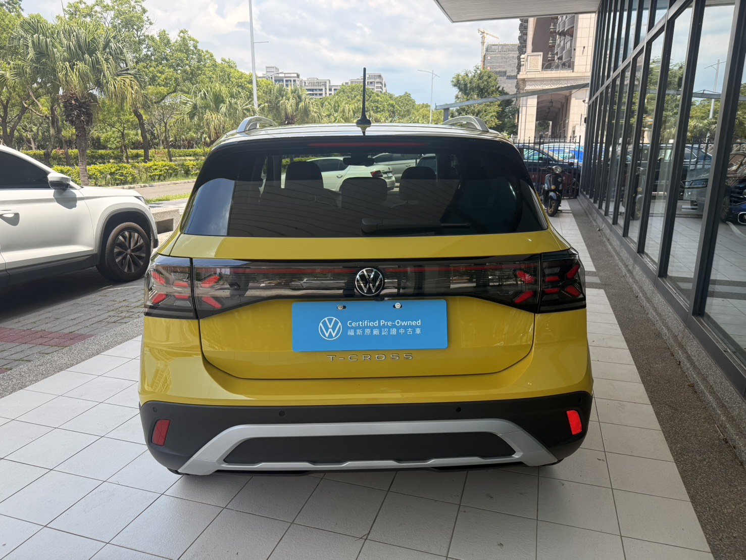 MY25 T-Cross 230 TSI Style Design
