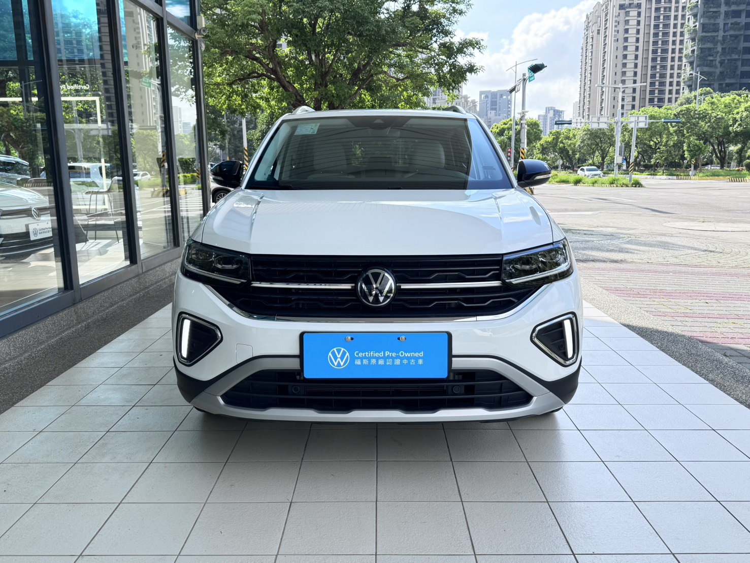 MY25 T-Cross 230 TSI Style Design