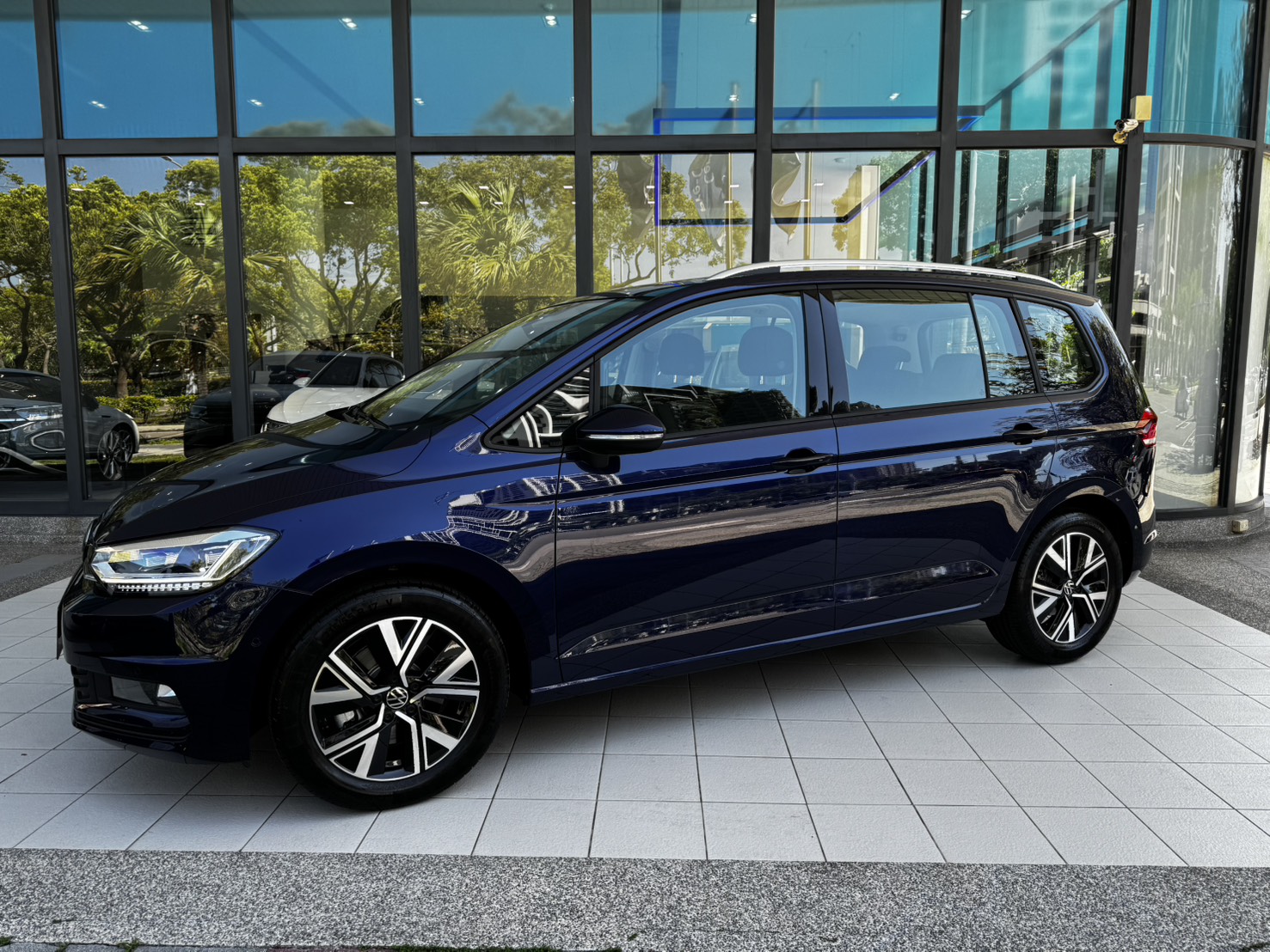 Touran 280 TSI Elegance