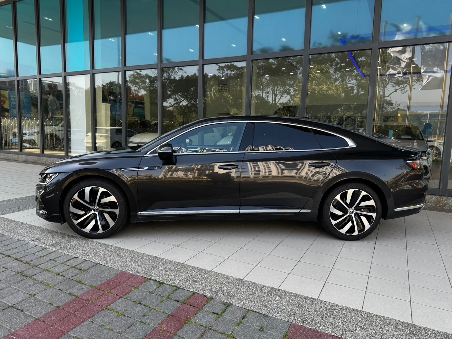 Arteon Fastback 330 TSI R-Line