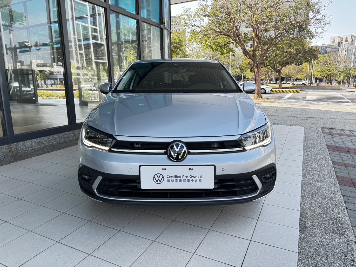 Polo 230 TSI Tech