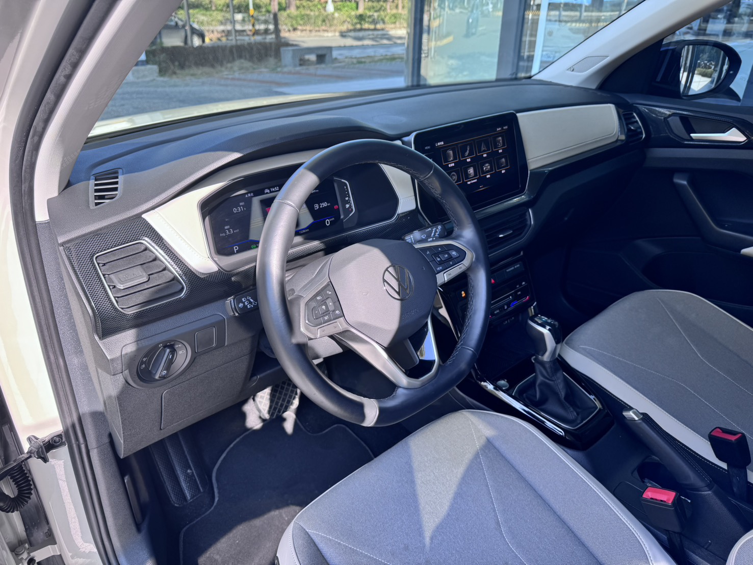 T-Cross 230 TSI Style Design