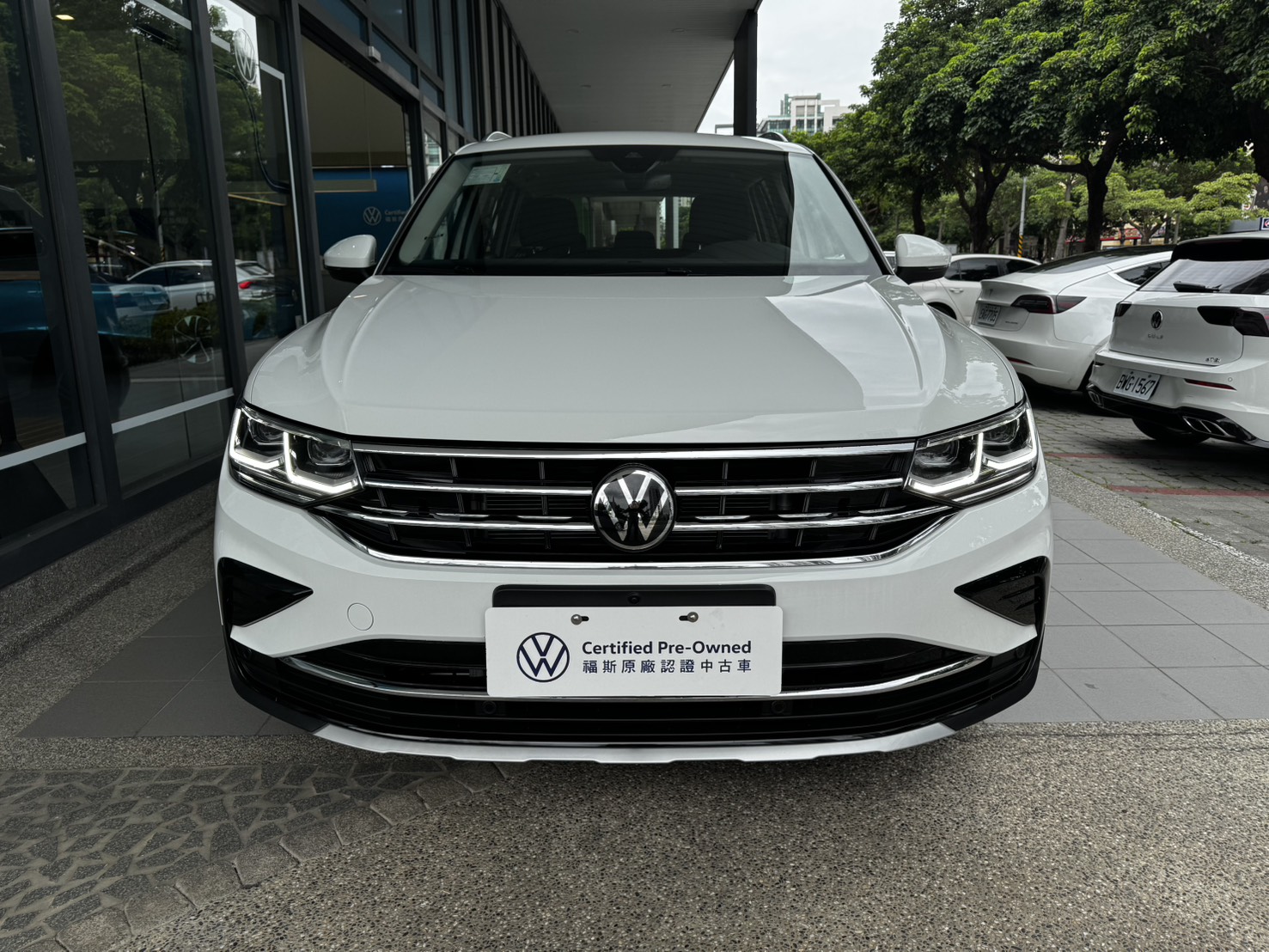 Tiguan 280 TSI Elegance Premium