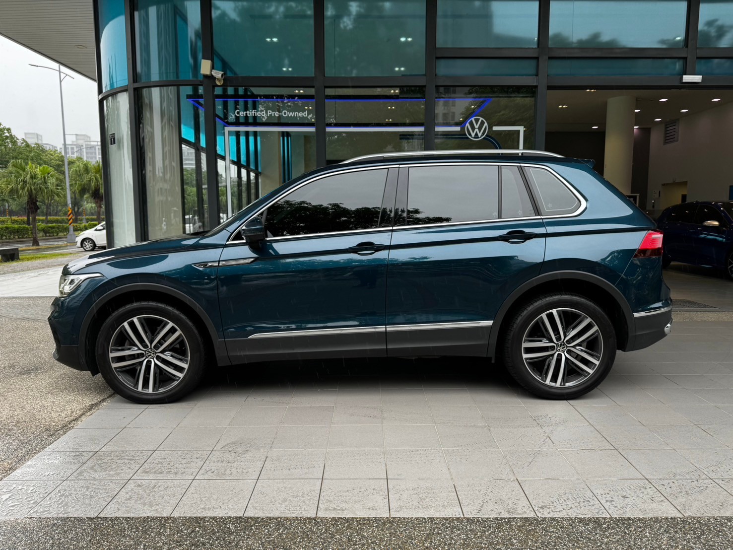 Tiguan 330 TSI Elegance Premium