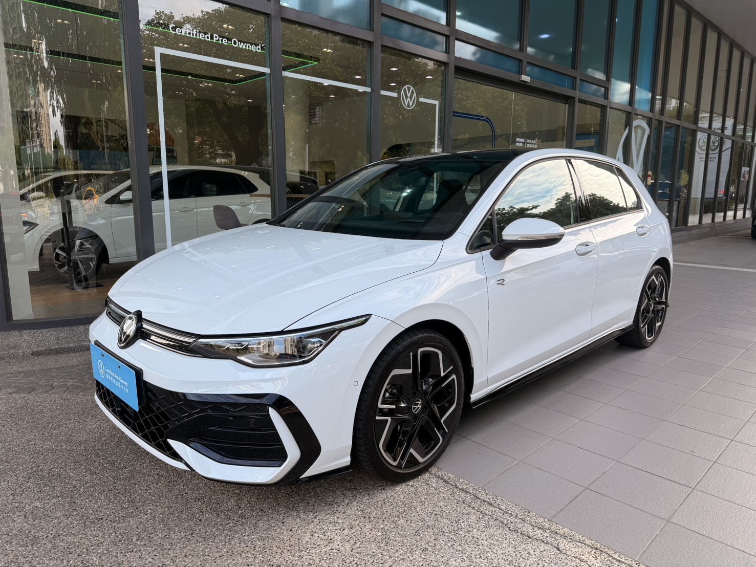 Golf 280 eTSI R-Line