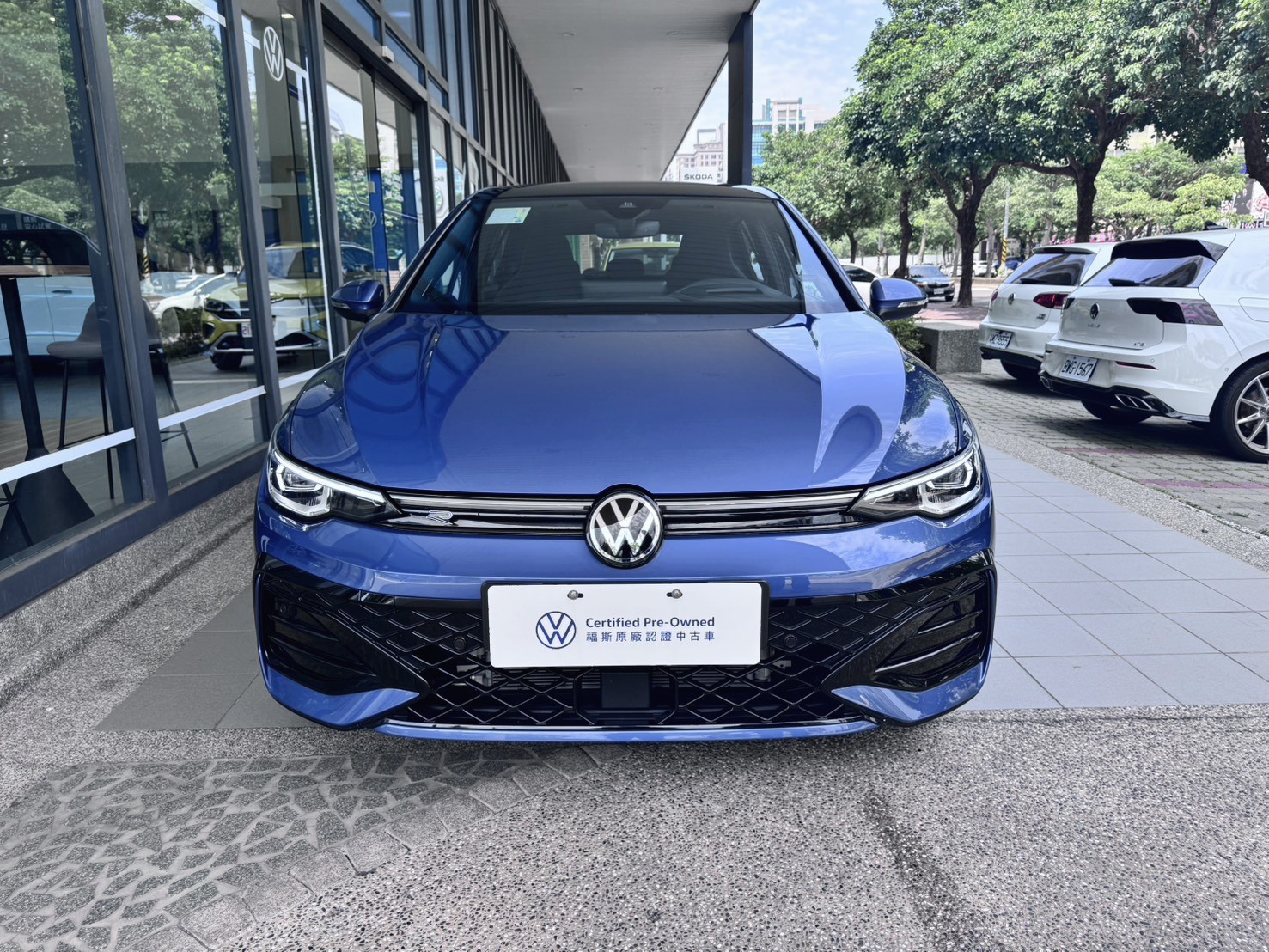 MY25 Golf 280 eTSI R-Line-V1