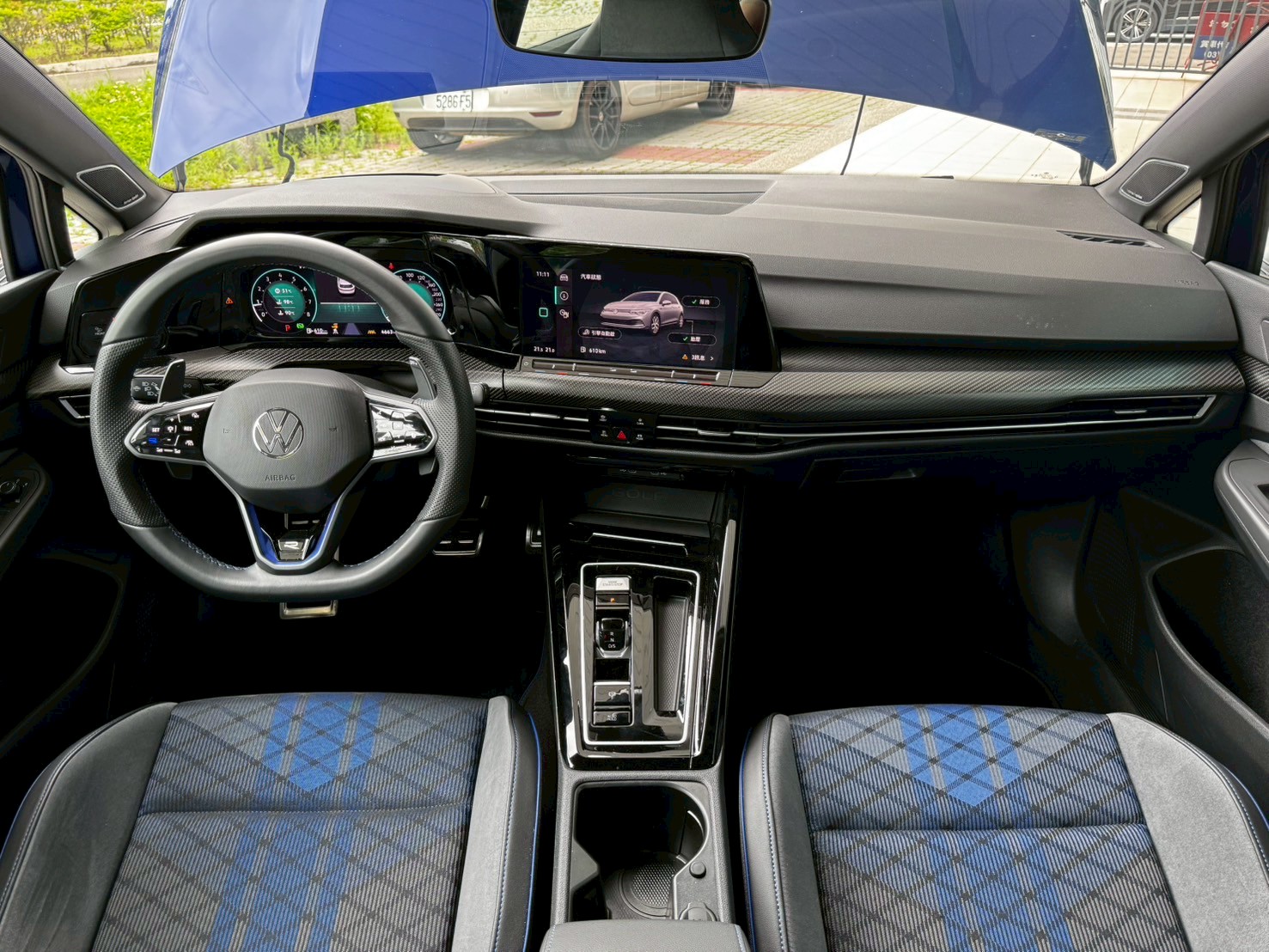 Golf R Track-V1