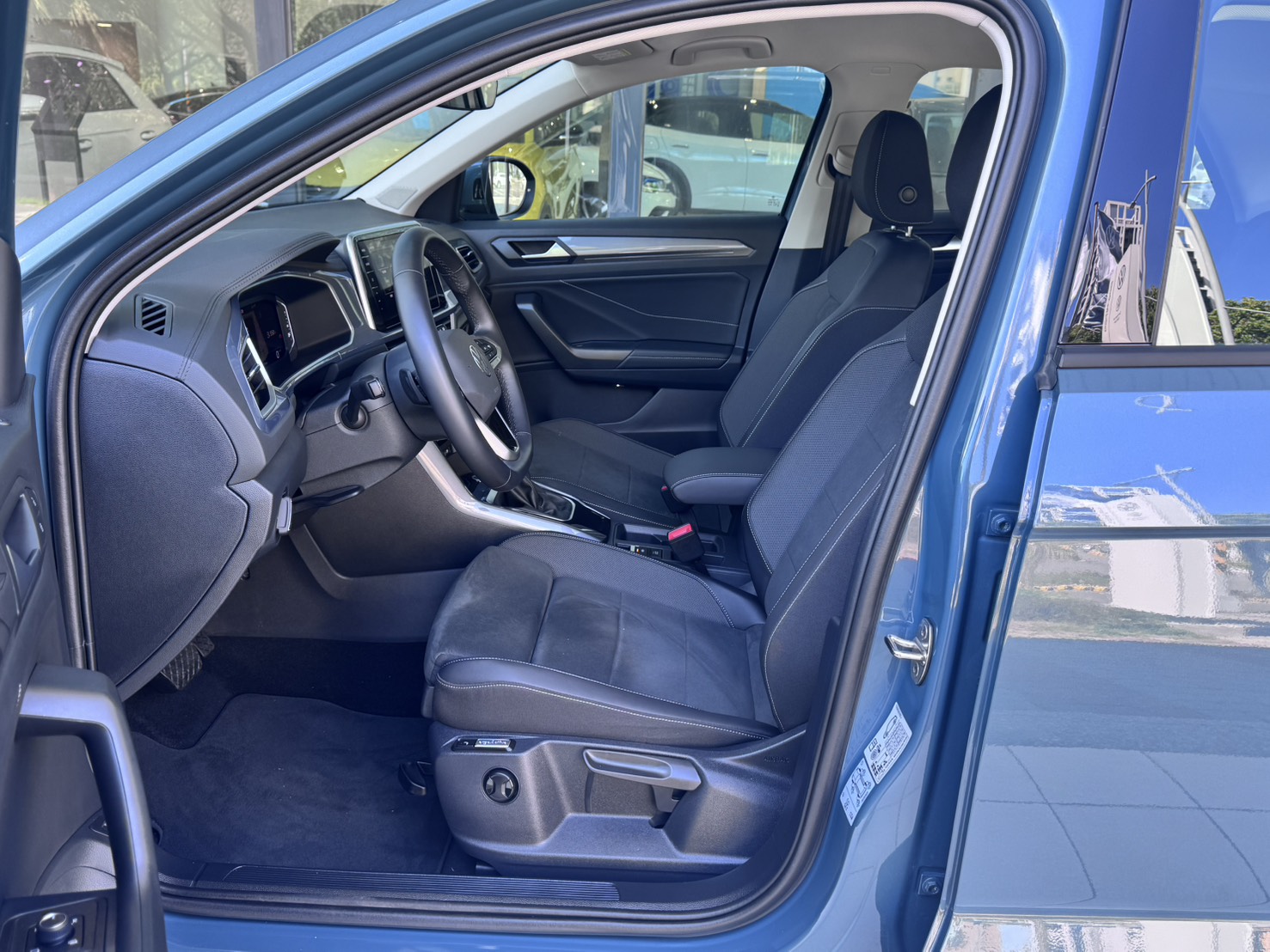 MY24 T-Roc 280 TSI Life