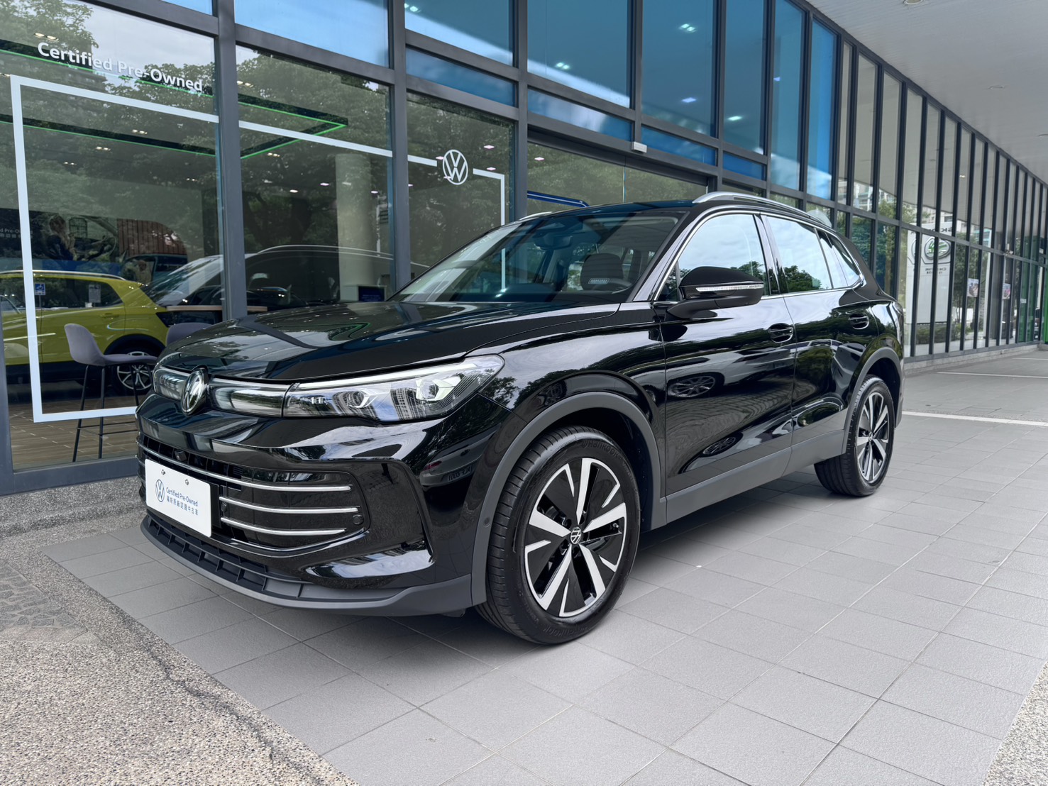 MY25 Tiguan 330 TSI Elegance Premium