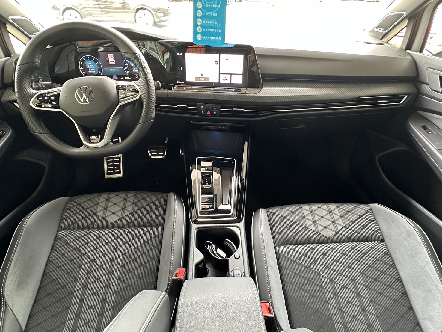 Golf 280 eTSI R-Line