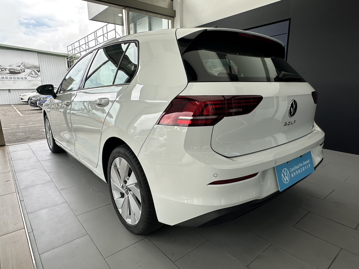 MY25 Golf 280 eTSI Life Premium