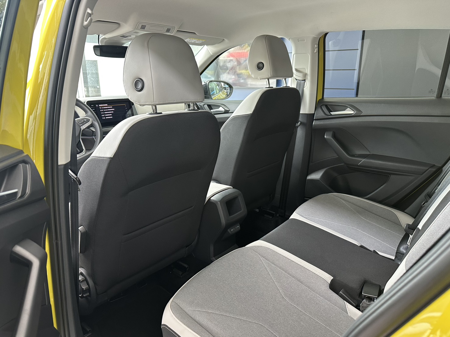 T-Cross 230 TSI Style Design