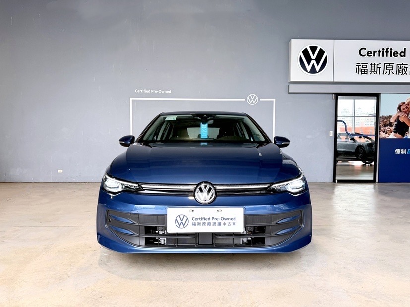 Golf 280 eTSI Life Premium