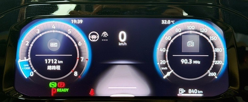 Golf 280 eTSI Life Premium