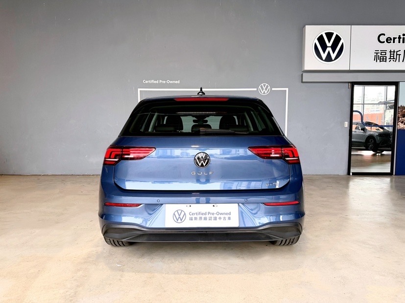 Golf 280 eTSI Life Premium