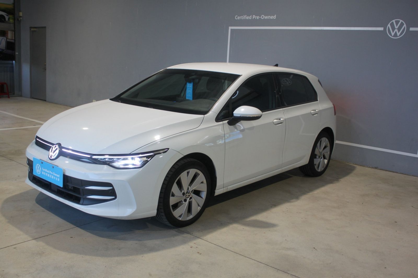 Golf 280eTSI Life Premium
