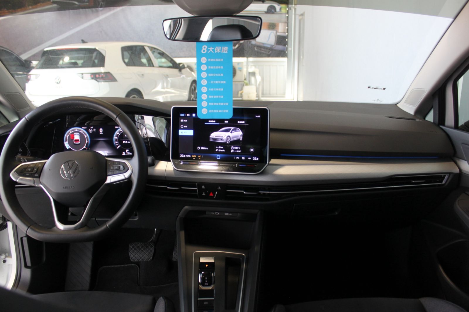 Golf 280eTSI Life Premium