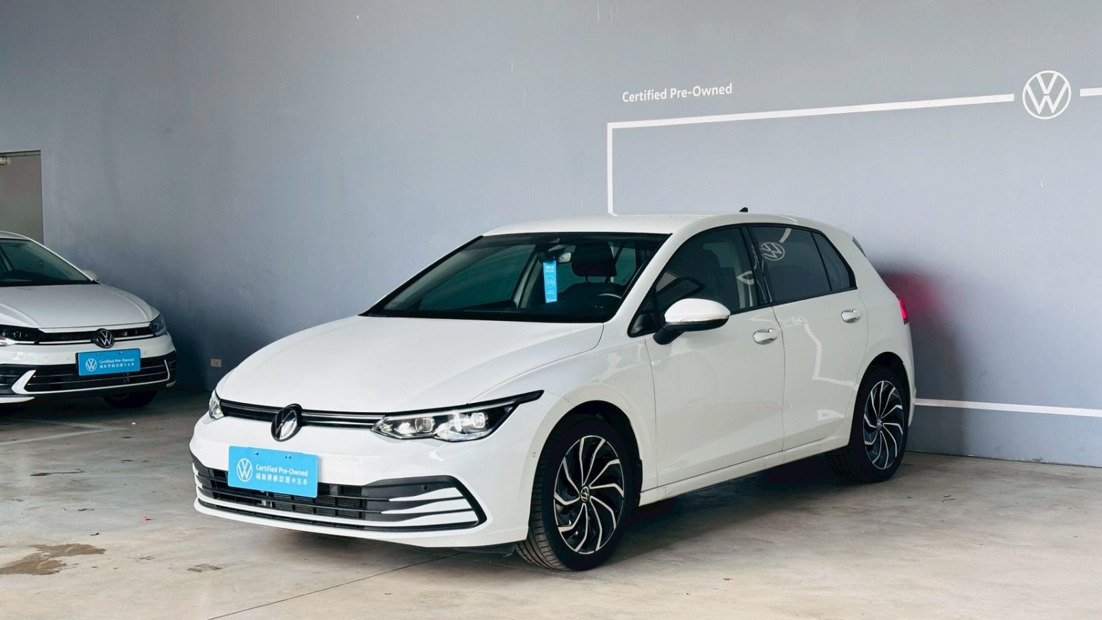 Golf 230eTSI 智能特仕版