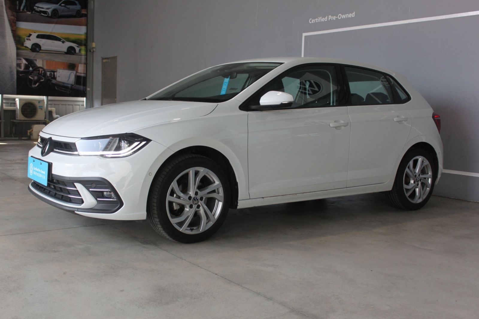 Polo 230 TSI Tech