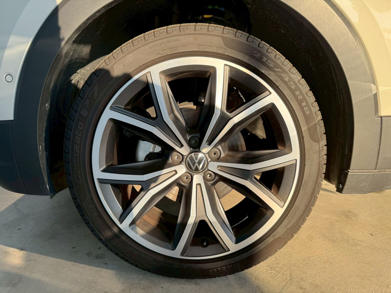 T-Cross 230TSI Style Design