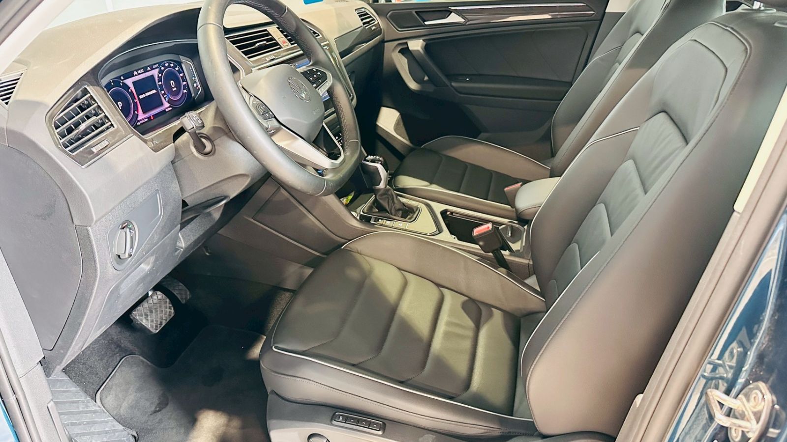 Tiguan 280 TSI Elegance Premium