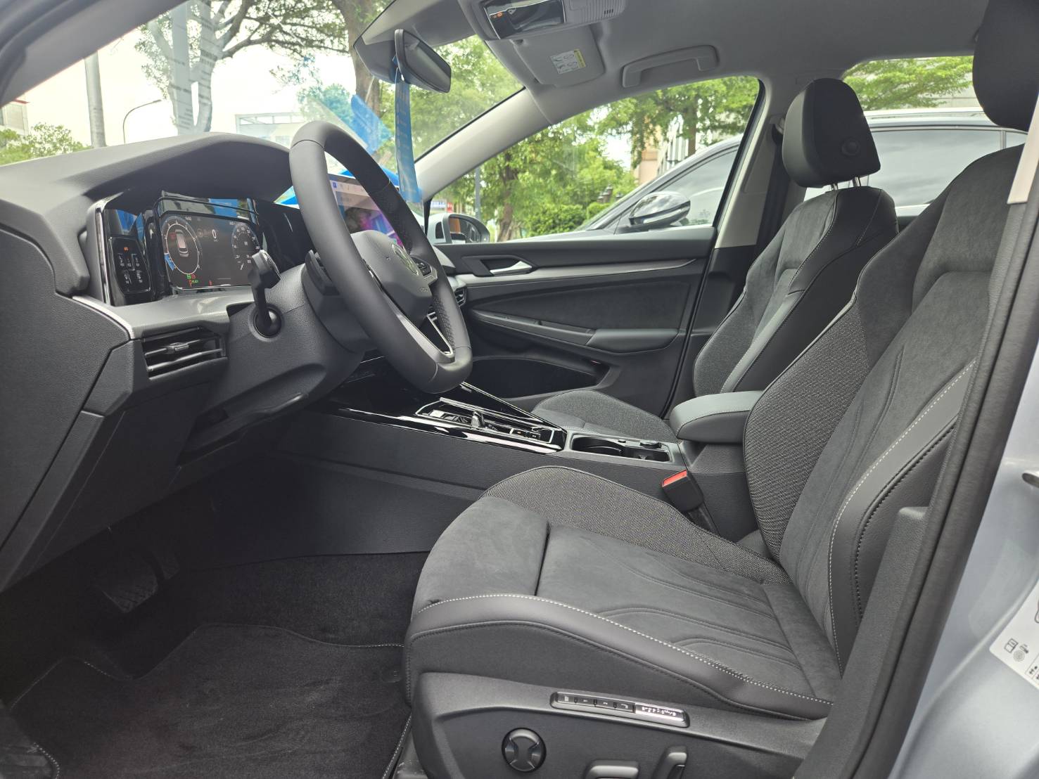 Golf 280 eTSI Style