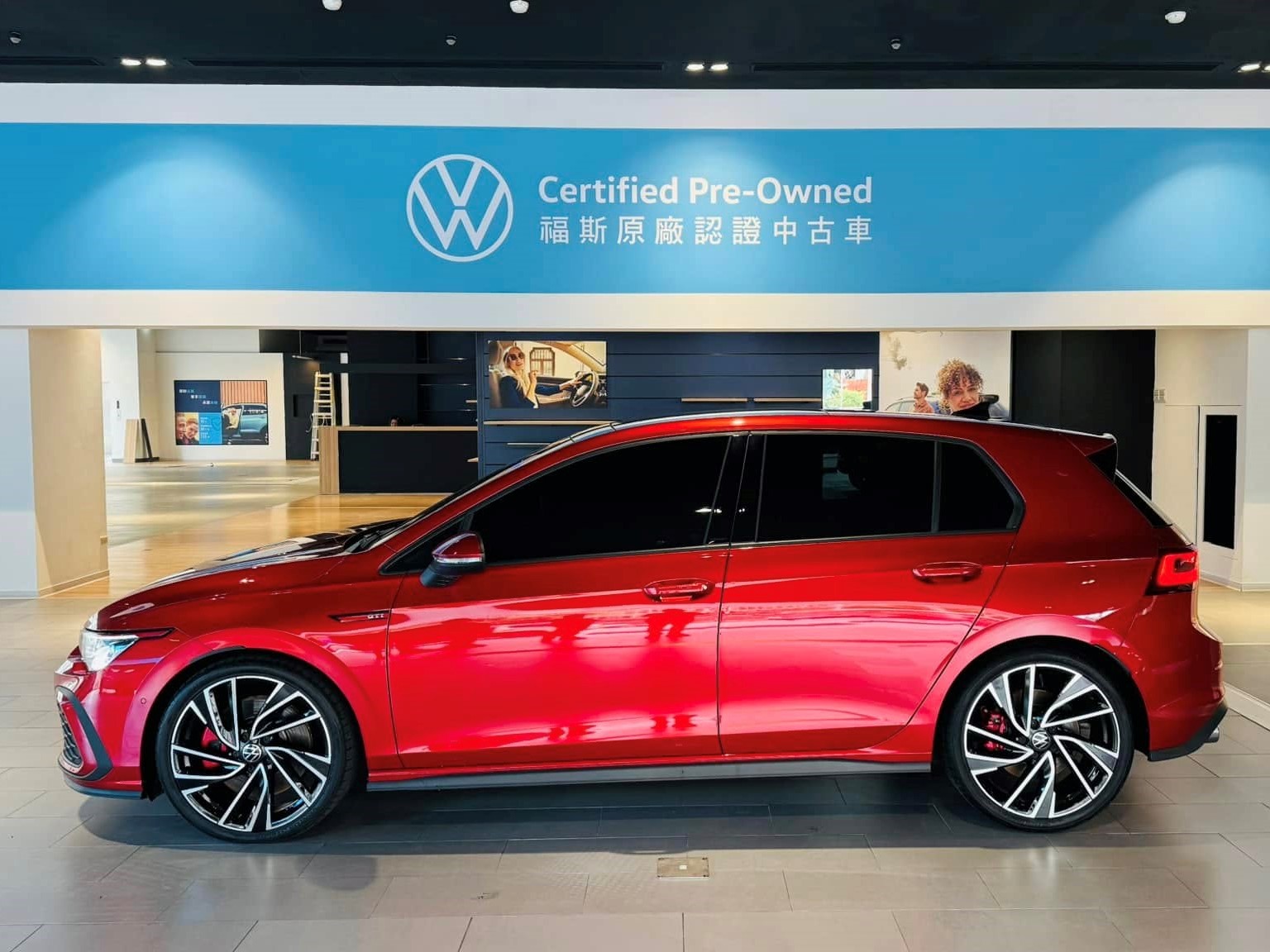 MY24 Golf GTI-V1