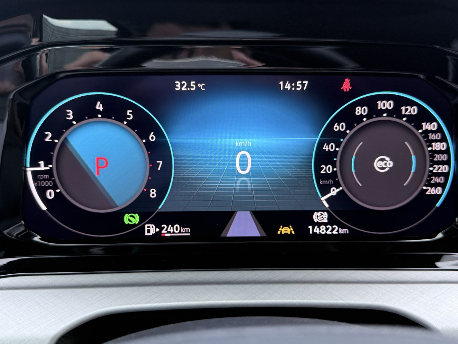 Golf 230 eTSI IQ.DRIVE Edition