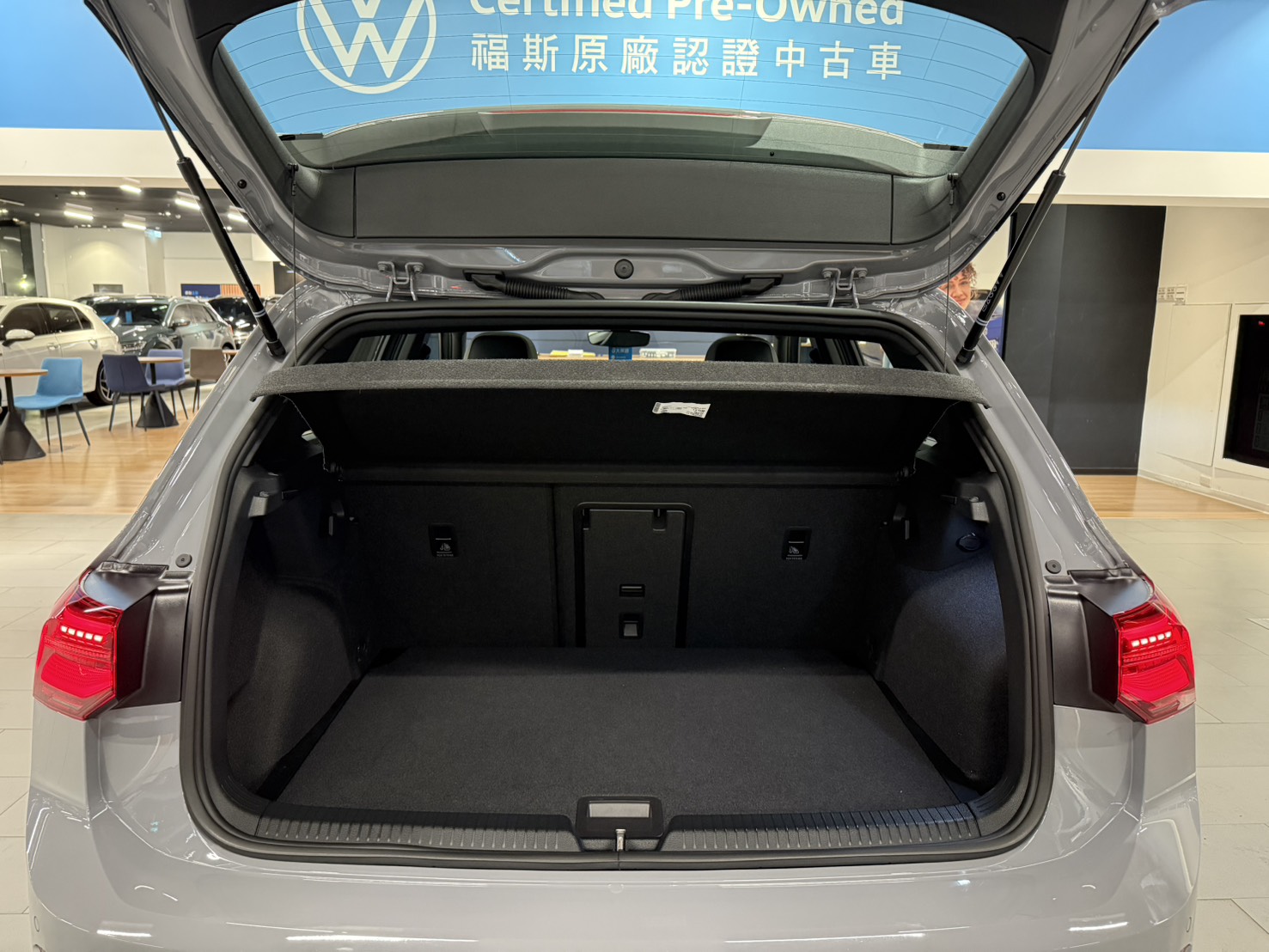 Golf 280 eTSI R-Line