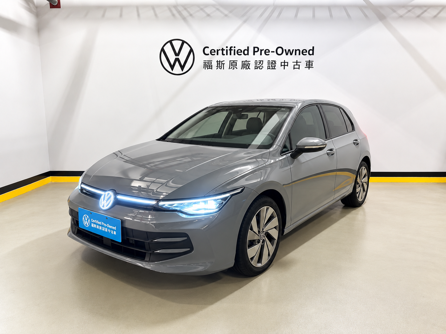 Golf 280 eTSI Life Premium