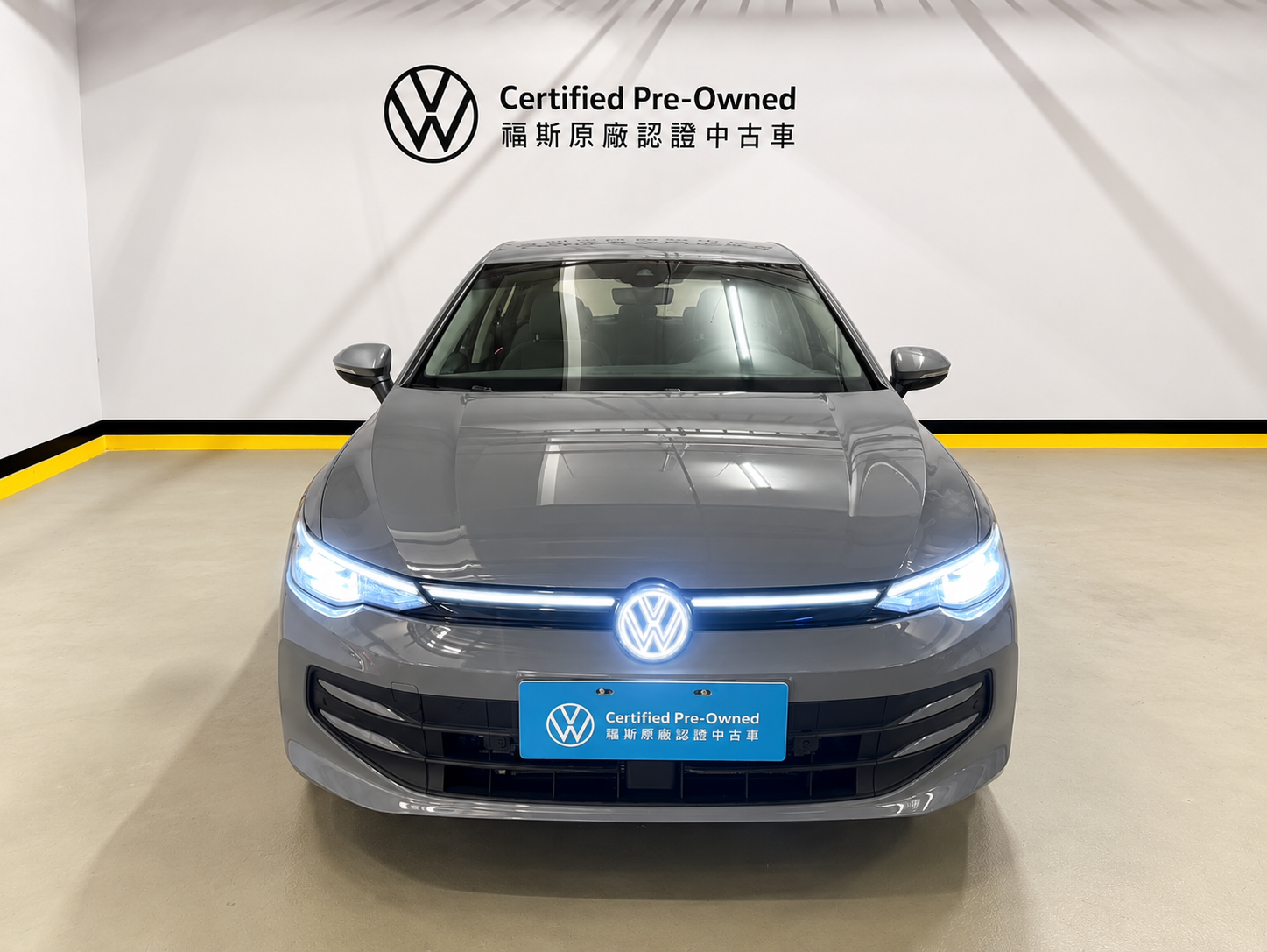 Golf 280 eTSI Life Premium