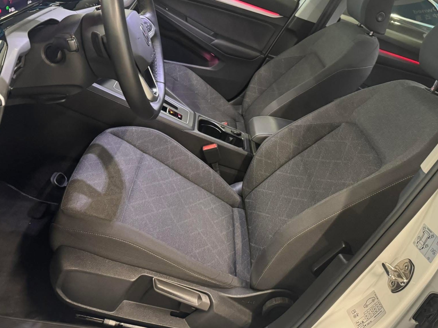 Golf 230 eTSI IQ.DRIVE Edition