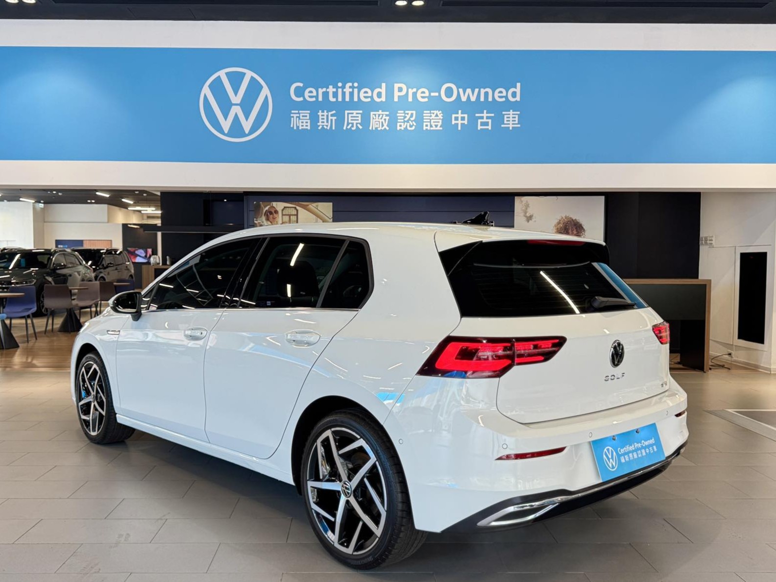 Golf 280 eTSI Style