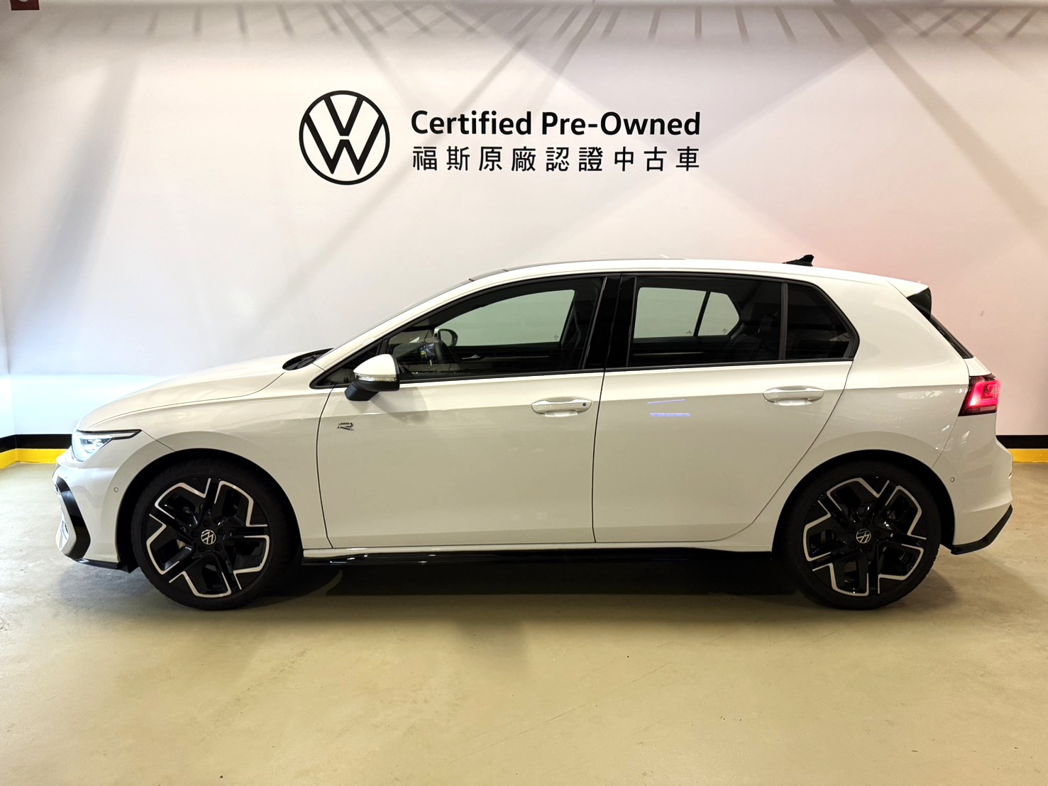 Golf 280 eTSI R-Line