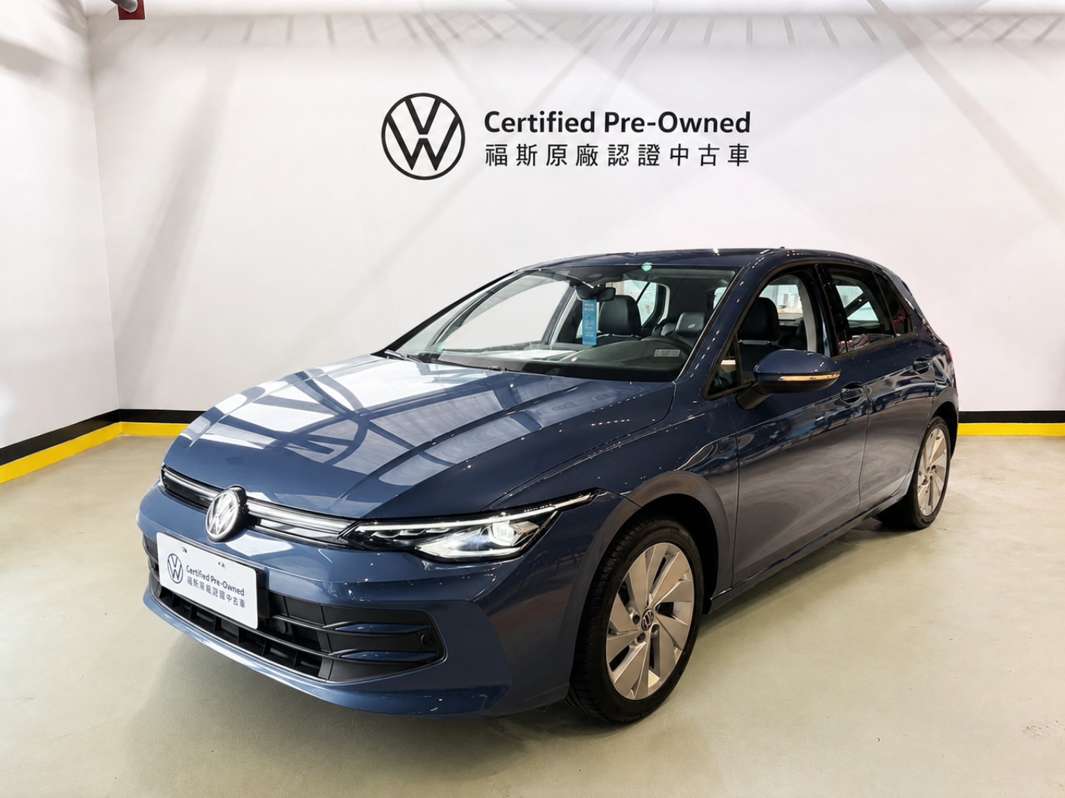 Golf 280 eTSI Life Premium