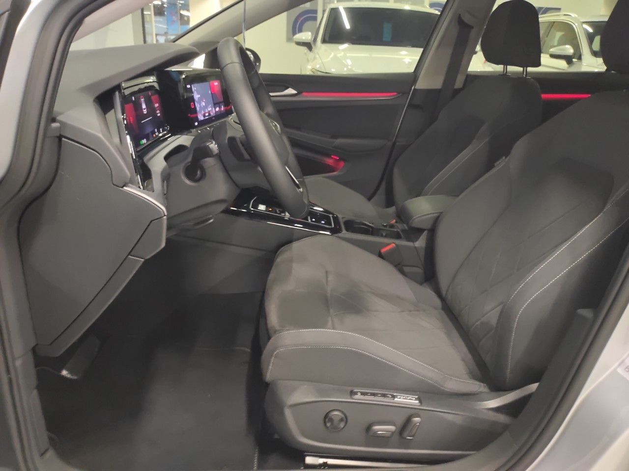 Golf 280 eTSI Style