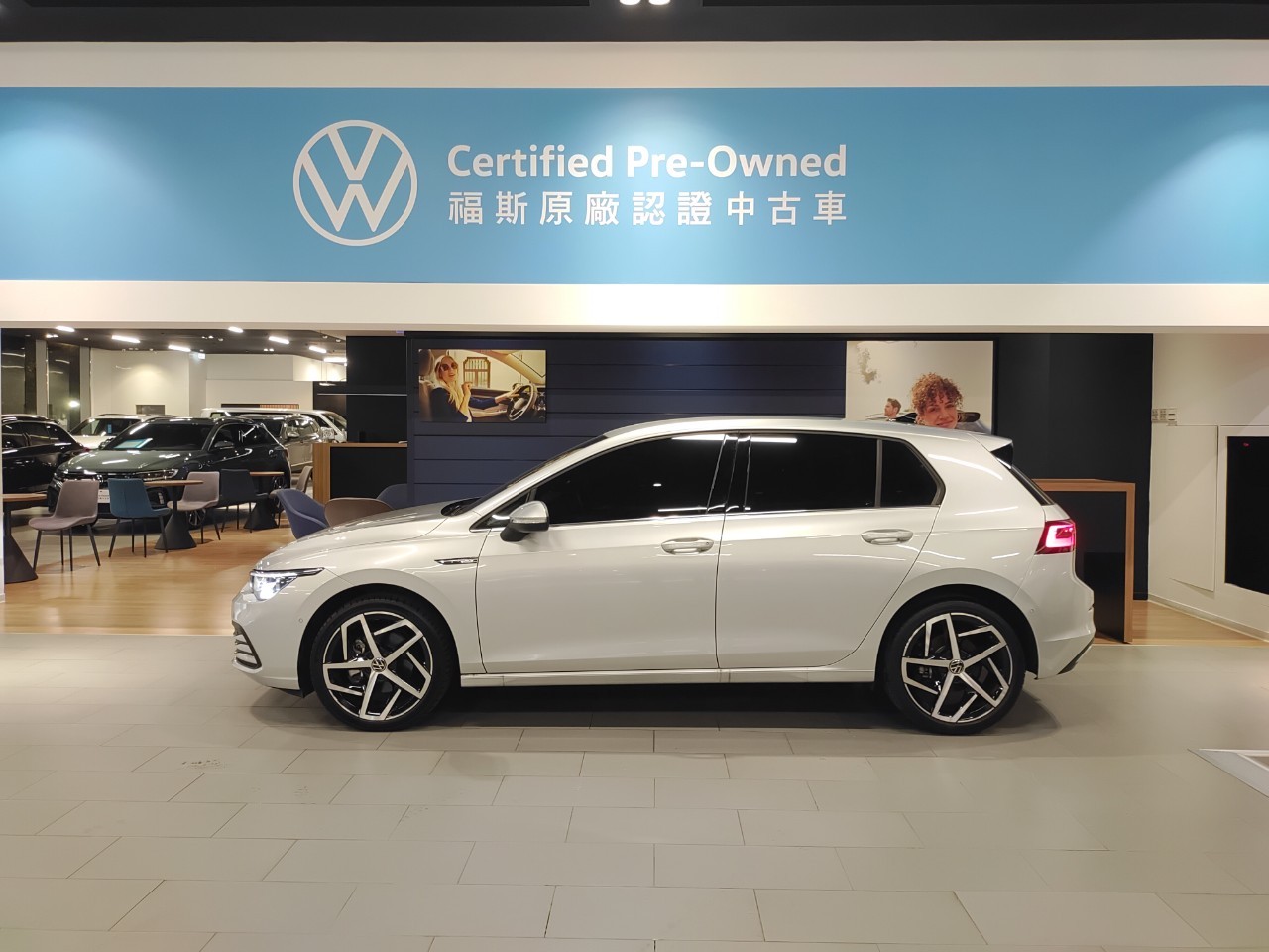 Golf 280 eTSI Style