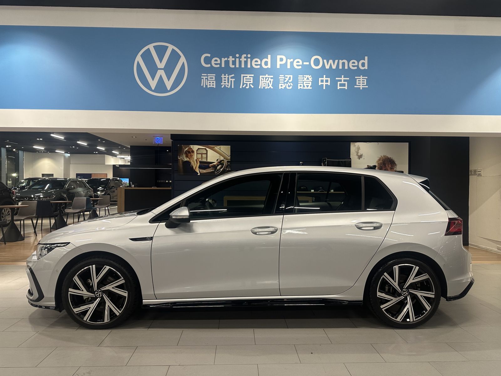 Golf 280 eTSI R-Line
