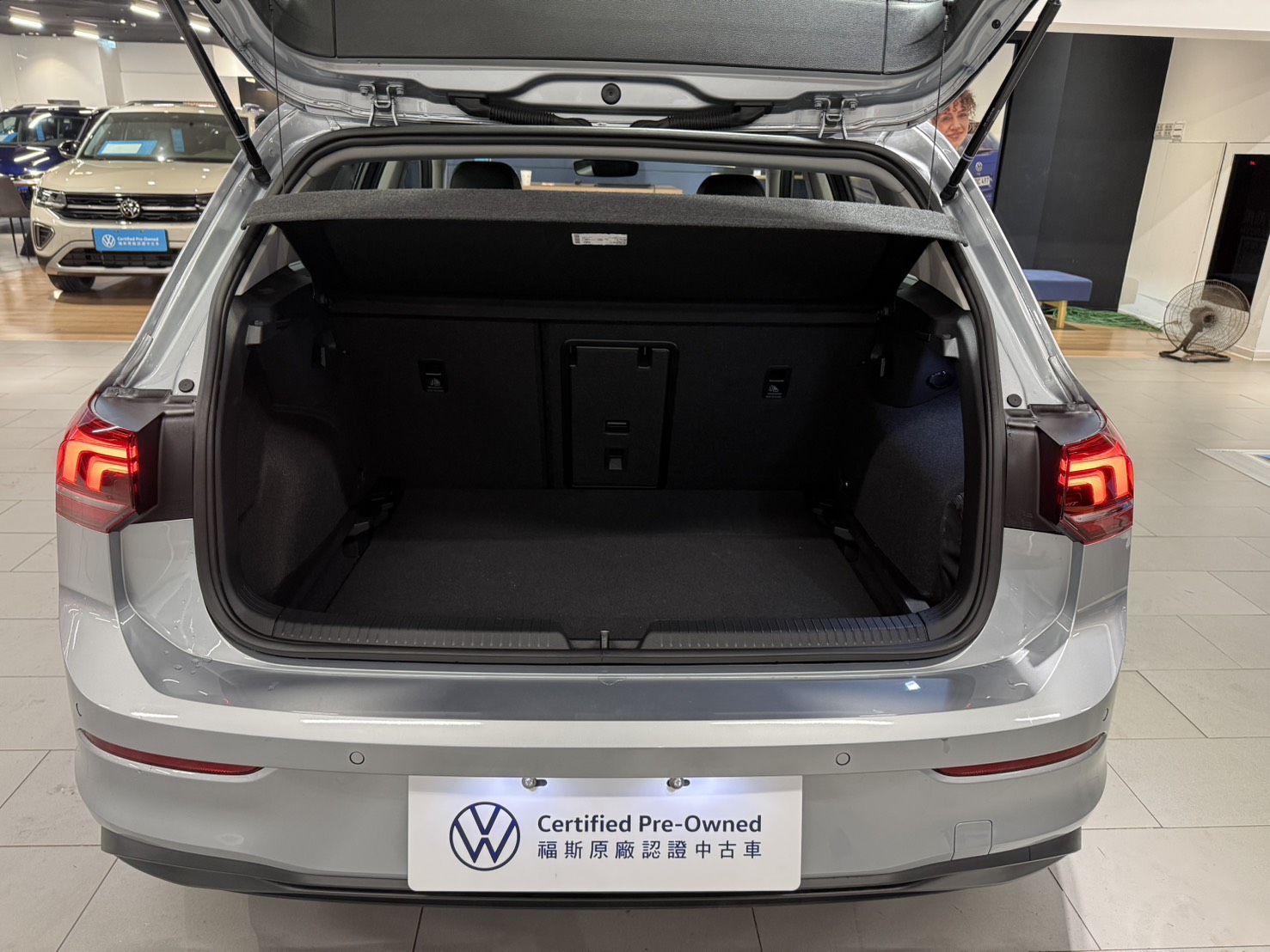 Golf 280 eTSI Life Premium