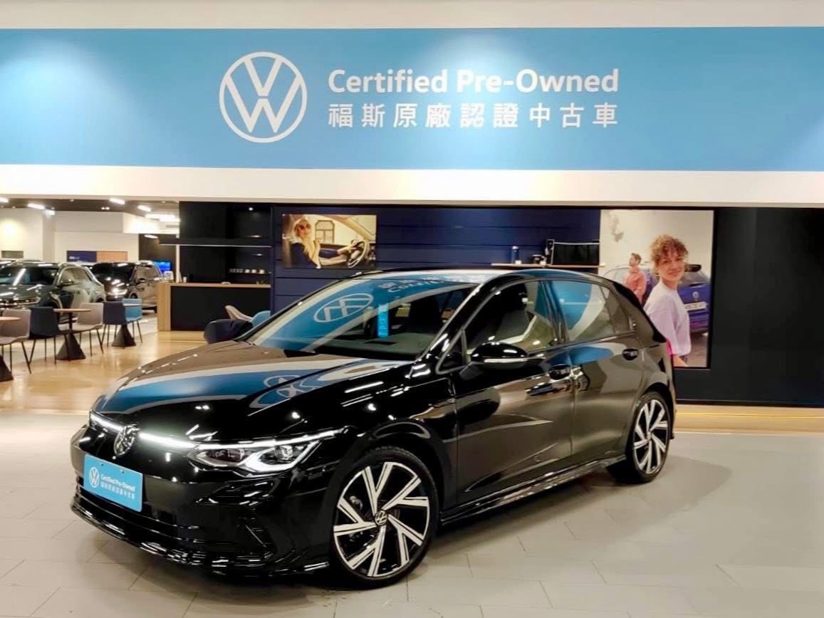 Golf 280 eTSI R-Line