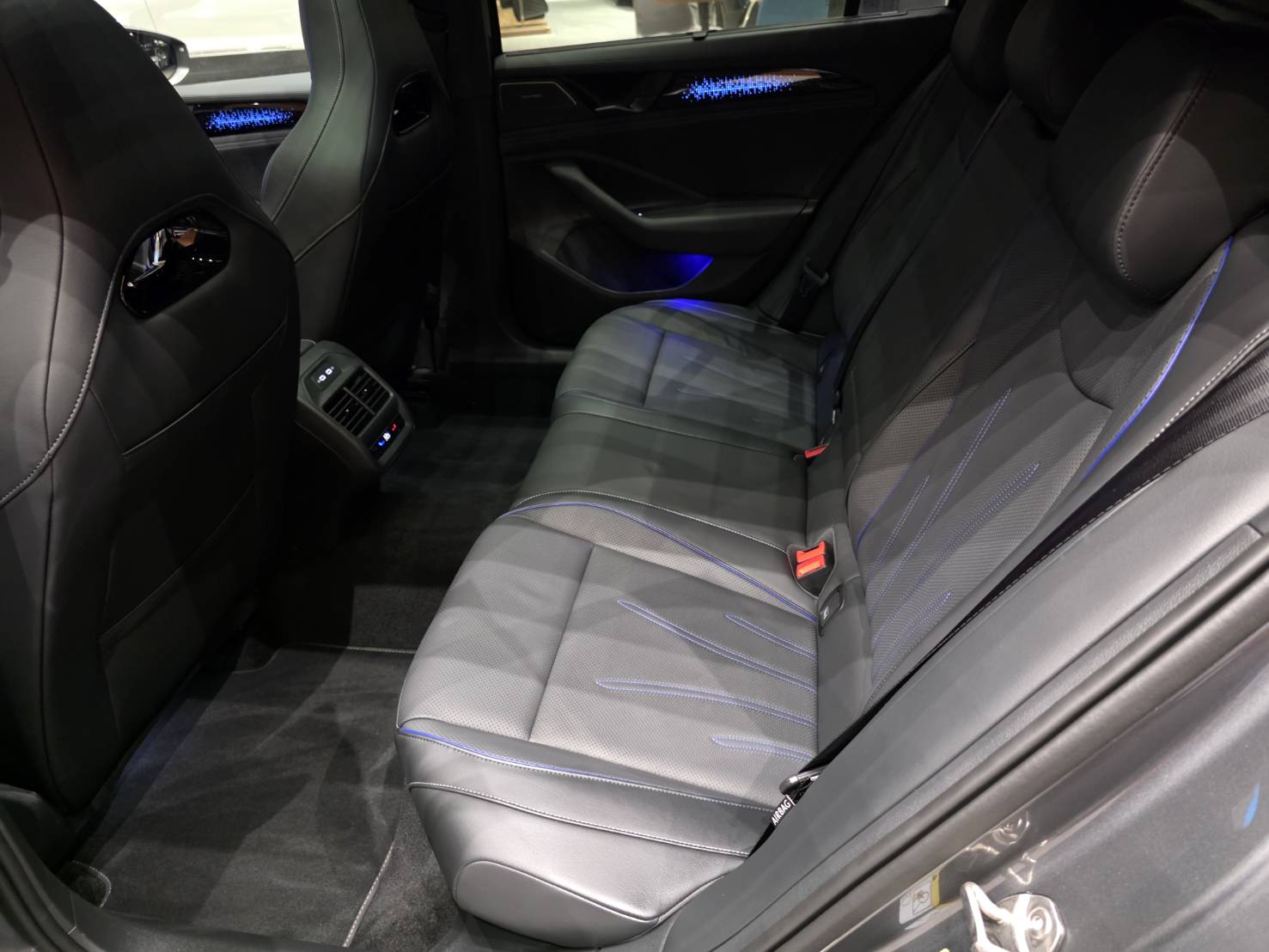 Passat Variant 430 TSI R-Line Per.