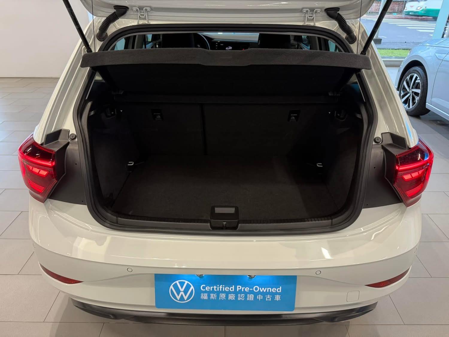 Polo 230 TSI Tech