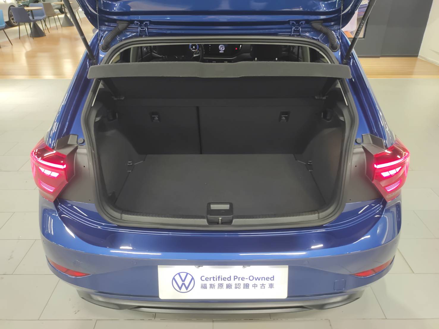 Polo 230 TSI Tech