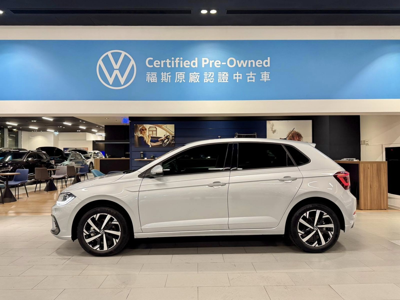 Polo 230 TSI Tech