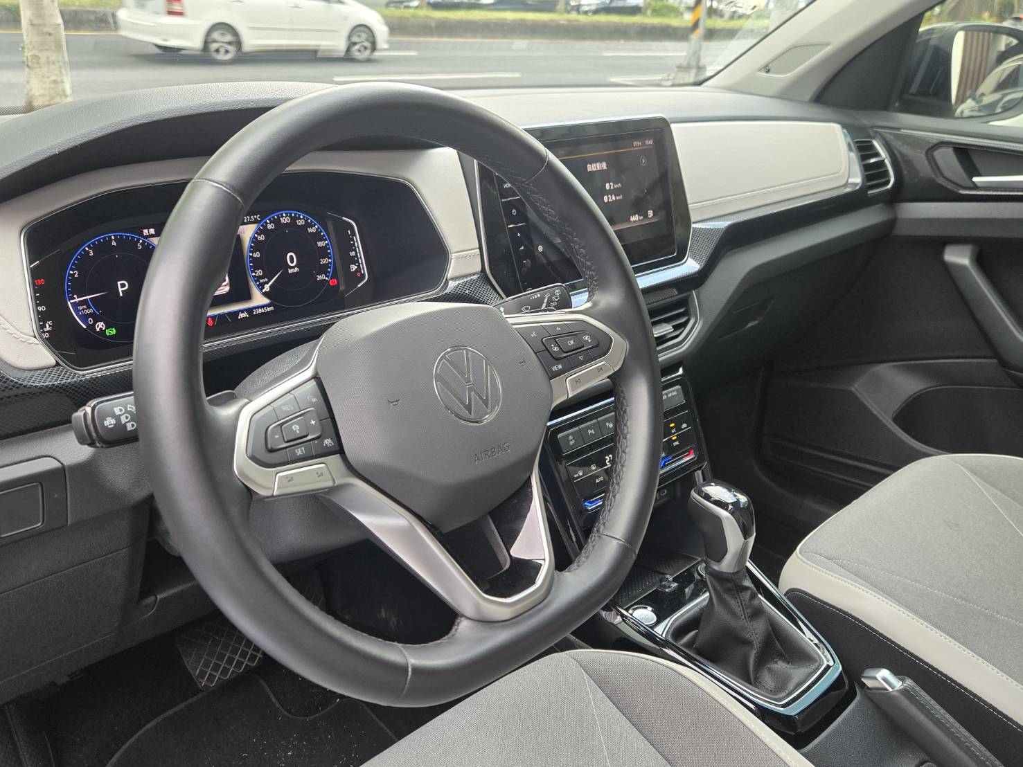T-Cross 230 TSI Style Design