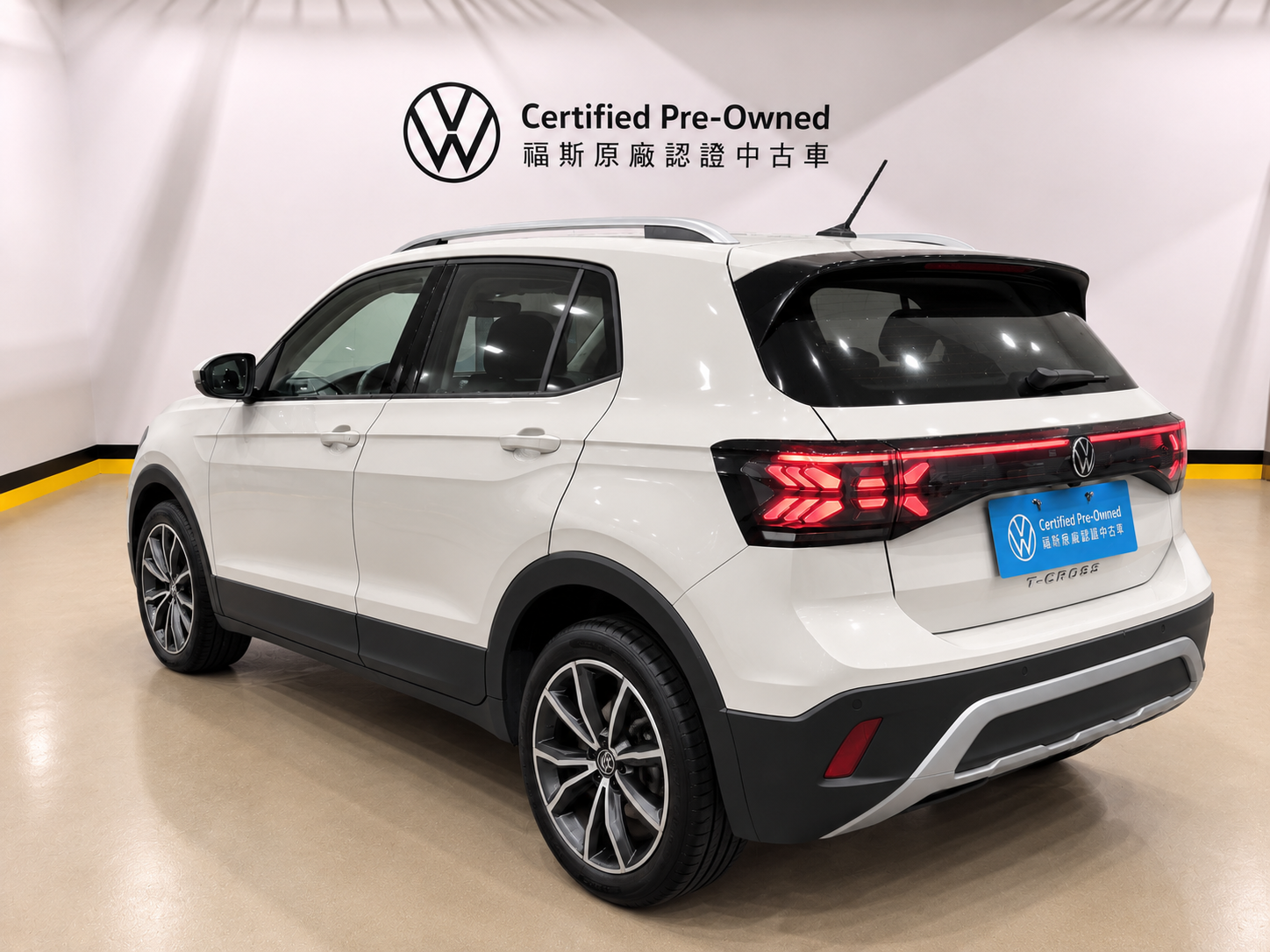 MY24 T-Cross 230 TSI Style Design-V1